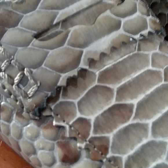 Donald J Pliner Shoes - Picture 3 of 5